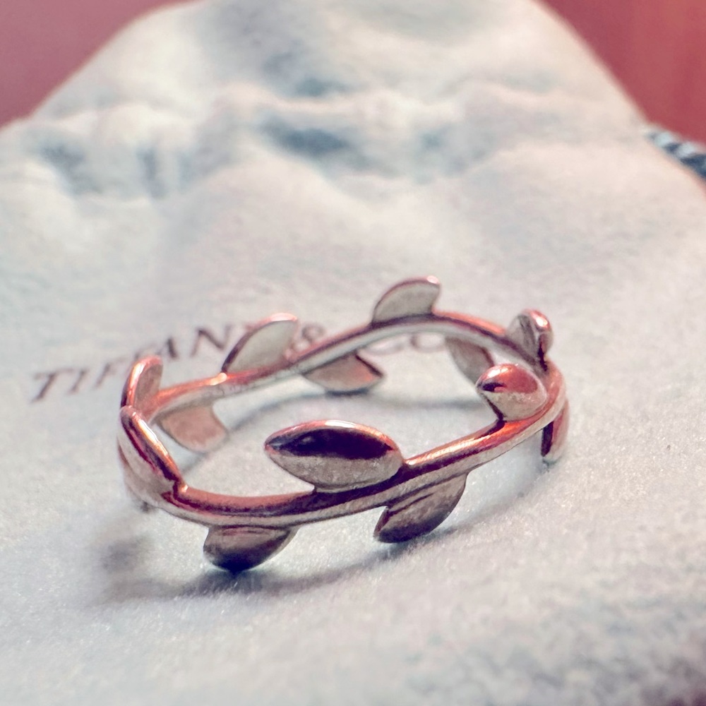 Tiffany’s Paloma Picasso olive leaf band, Sterling Silver ring.